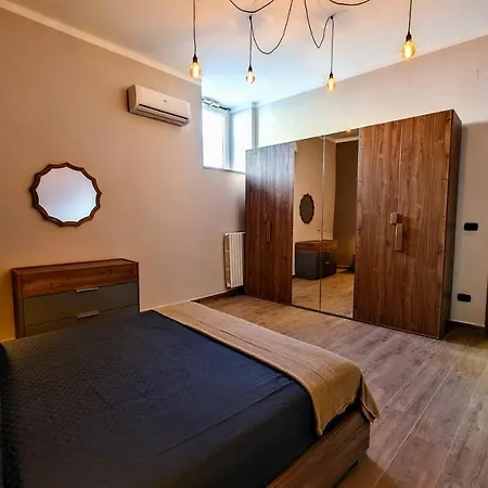 Sea Lion Apartment Trani Exterior photo